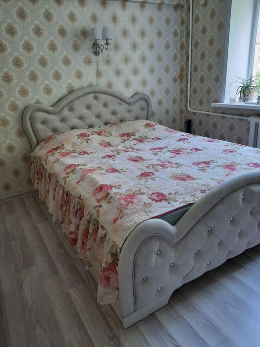 Кровать двухспальная