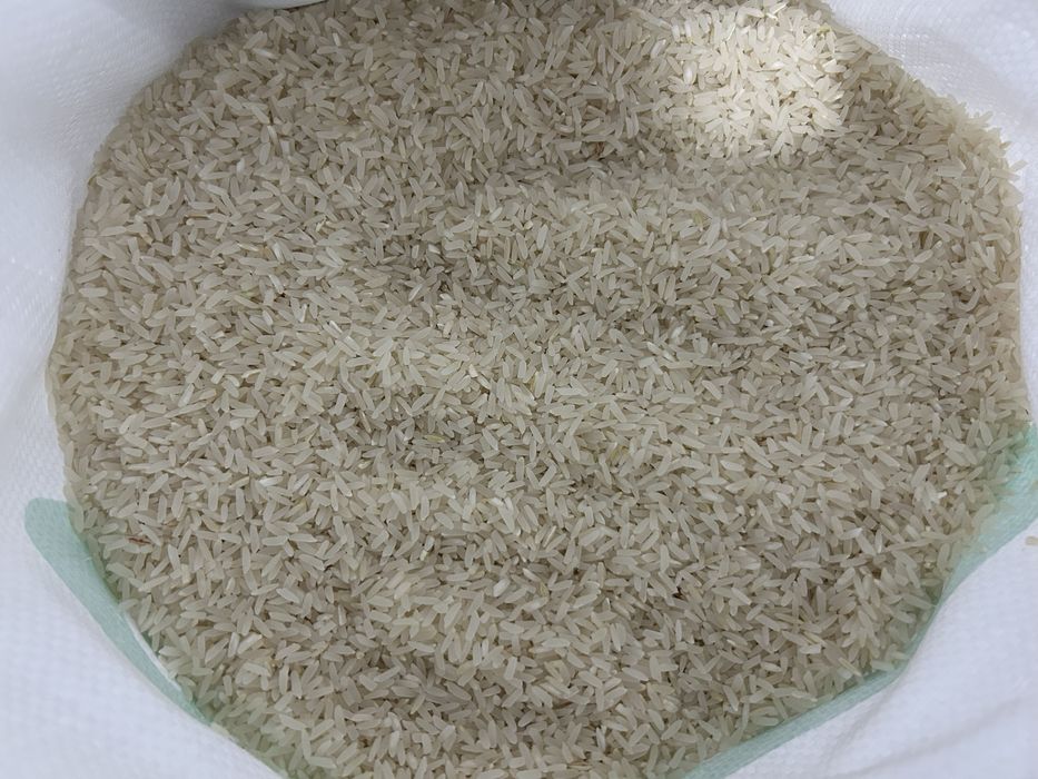 Рис,Лазер күріш средний сорт тоннамен 600 тг кг