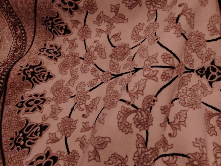 Палас янги срочно сотилади