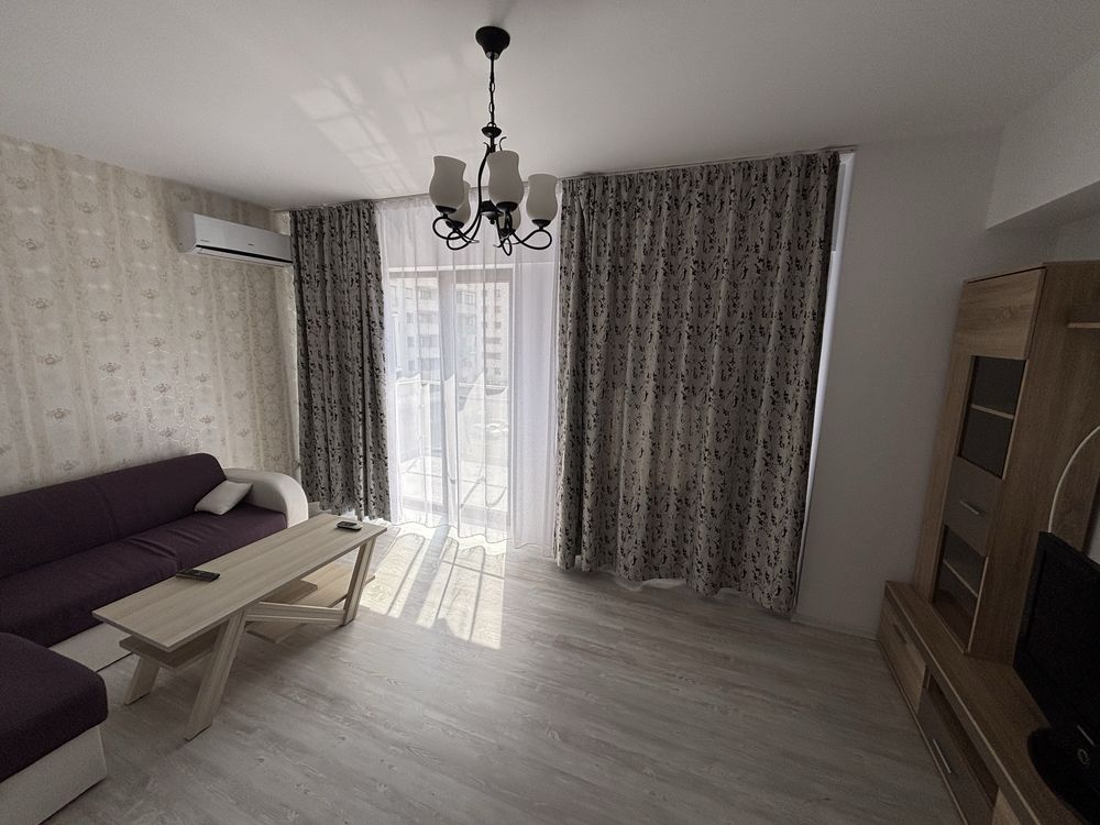 Inchiriez duplex 3 camere Clas Park etaj4/4