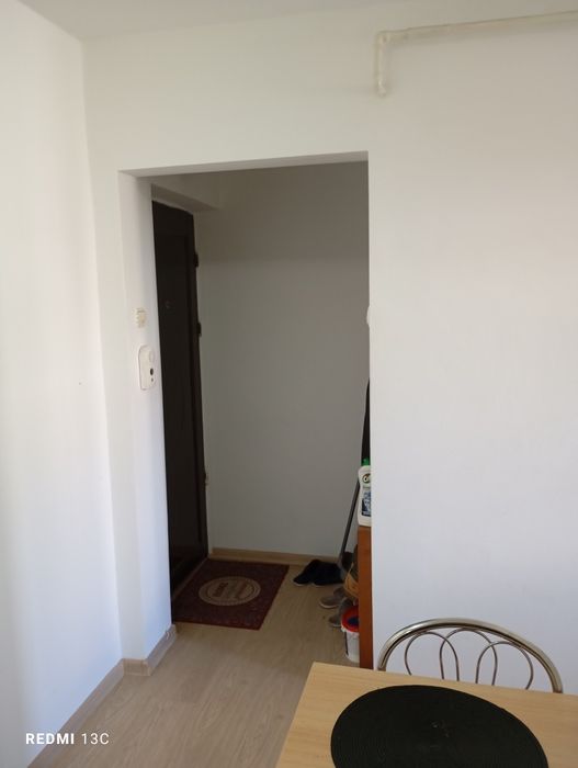 Închiriez apartament -Reșița