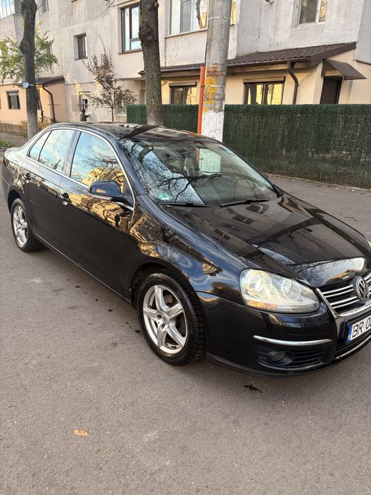 Se vinde vw jetta 2006 1.9 tdi.