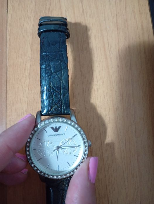Страхотни  2 броя часовници-29 лв,часовник Armani,Комплект 5 в 1-35 лв