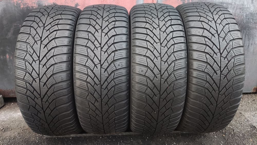 зимни гуми 205/55/16 Kumho Winter Craft WP52, dot22 
dot22
6.8/7mmмм
Д