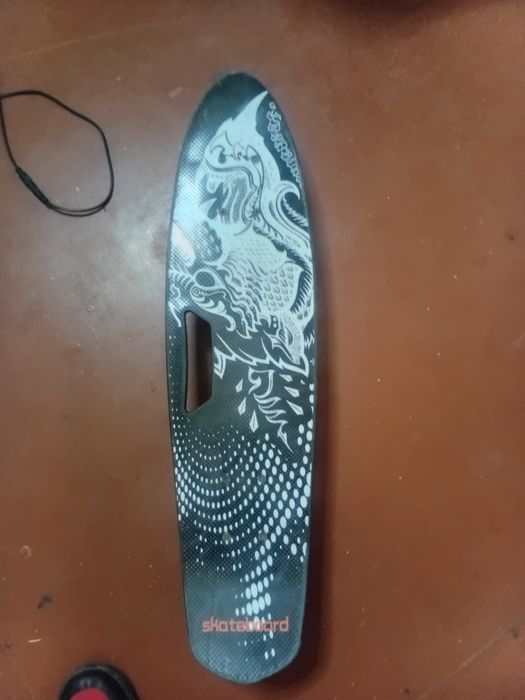 Скеитбор skoteboord