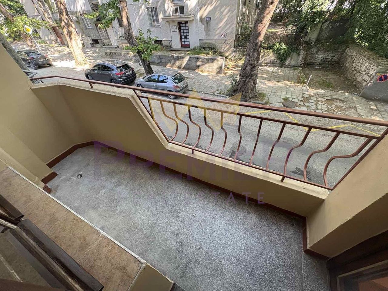 Дава се под наем Двустаен апартамент в Варна, Център - 58 кв.м за 459 € - Снимка #1