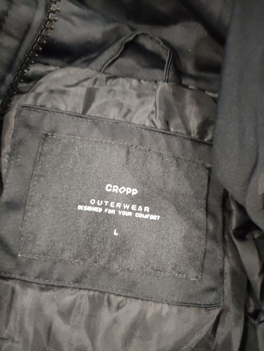 Продавам зимно яке CROPP