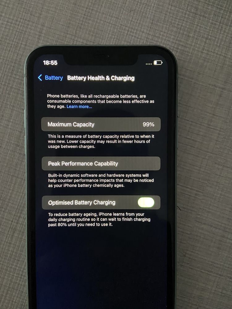 Смартфон iphone 11