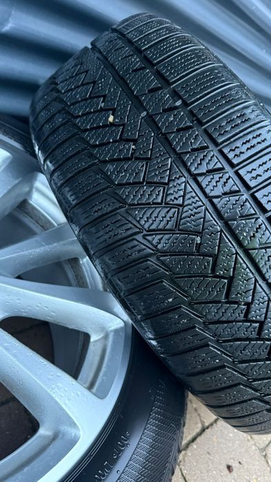 Jante Mercedes-Benz cu cauciucuri continental 225/55/17 de iarna