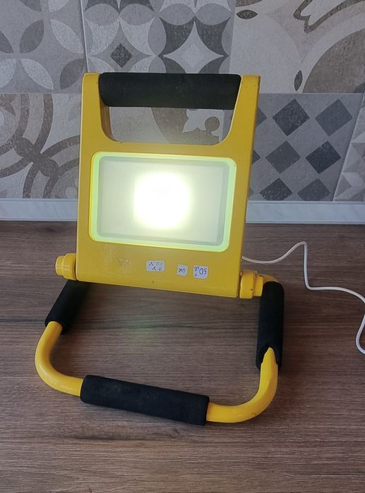 Работна подвижна лампа Brandson 12v