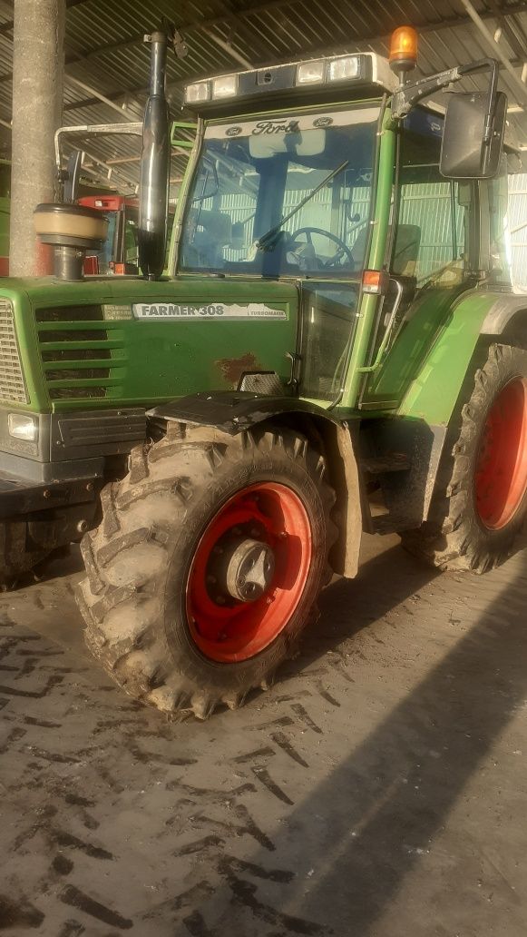 Vand tractor Fend 308