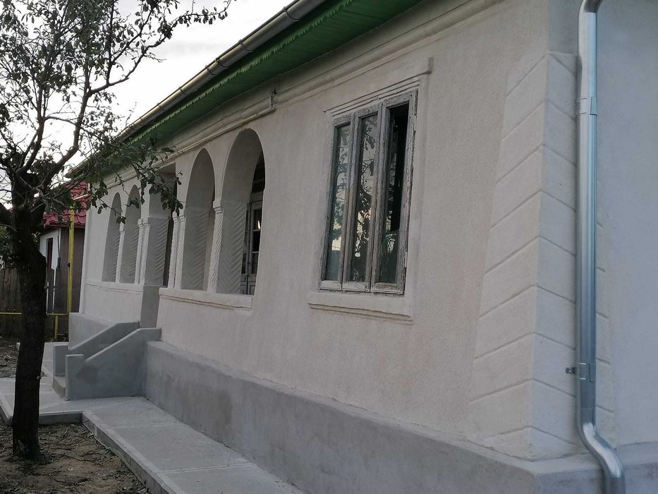 Casă cu teren generos 1800m la preț de apartament, în Cioranii de Jos