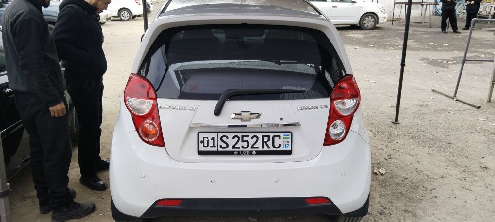 Spark 2010 probeg 258.000 .gaz,benzin