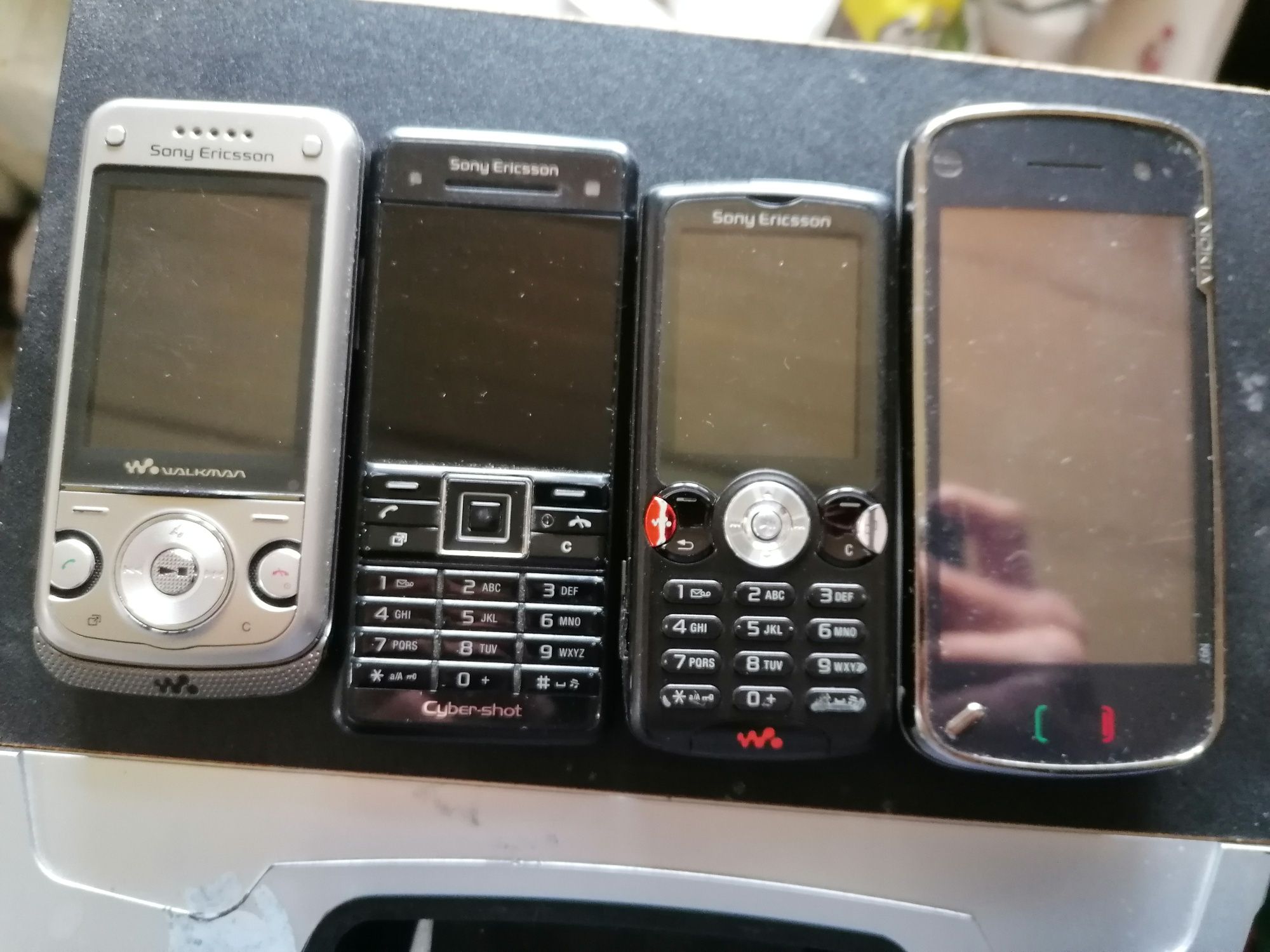 Sony Ericsson Работещи, батерия + зарядно