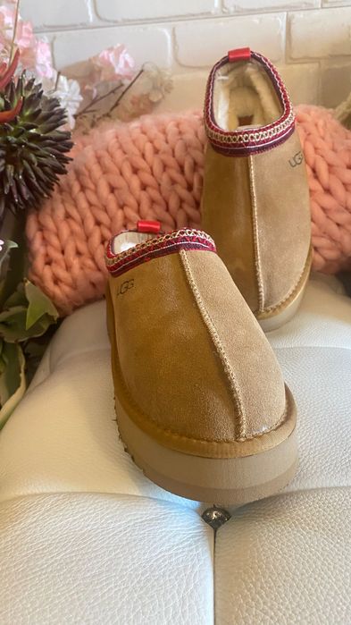 Апрески обувки н.37 / 39 UGG Tazz