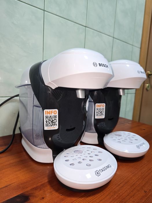 Vând 2 aparate de cafea Bosh cu capsule