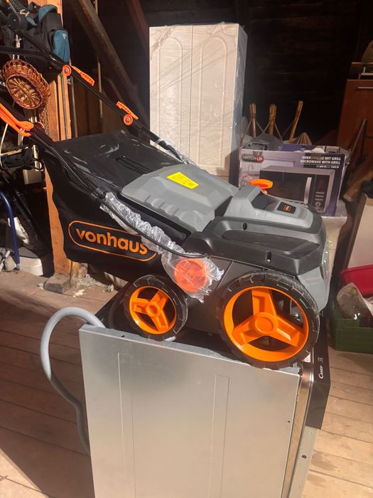 Masina curatat in gradini si gazon