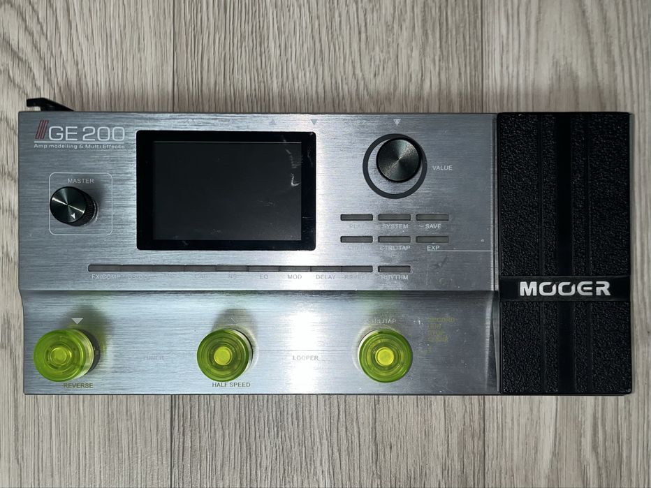 гитарный процессор Mooer ge200