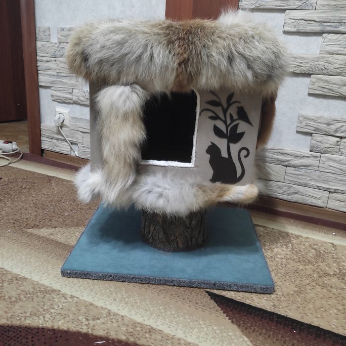Продам домик для кошки, новый прочный