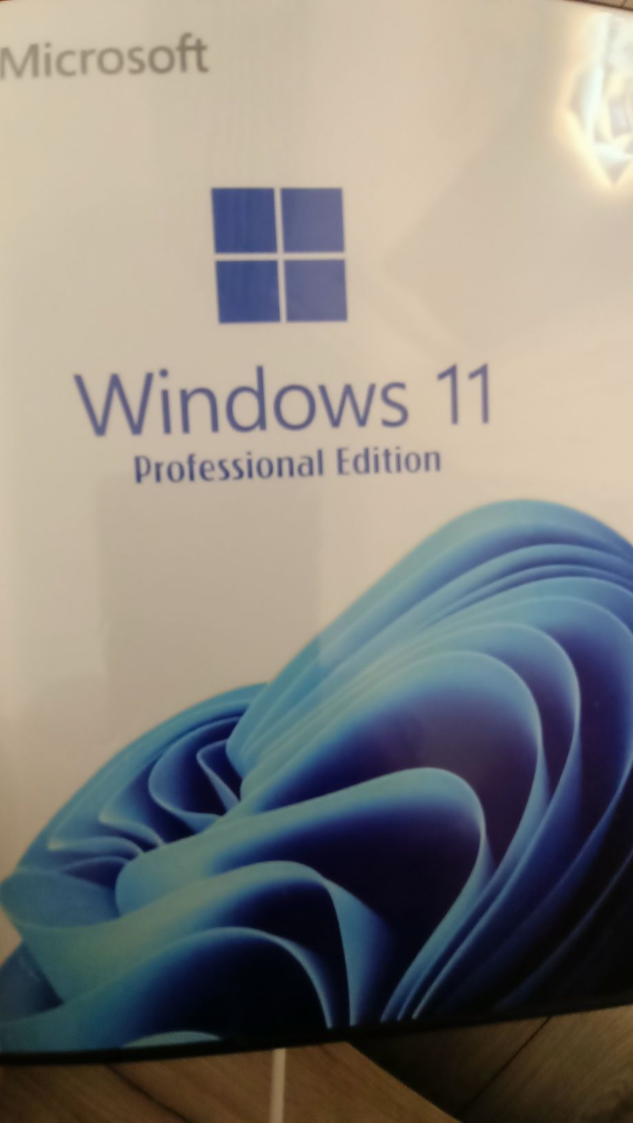 Windows 11 pro pe 64 de biți