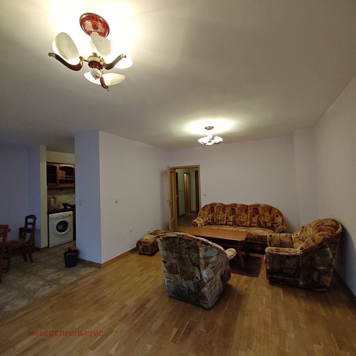 Дава се под наем Тристаен апартамент в София, Оборище - 125 кв.м за 750 € - Снимка #5