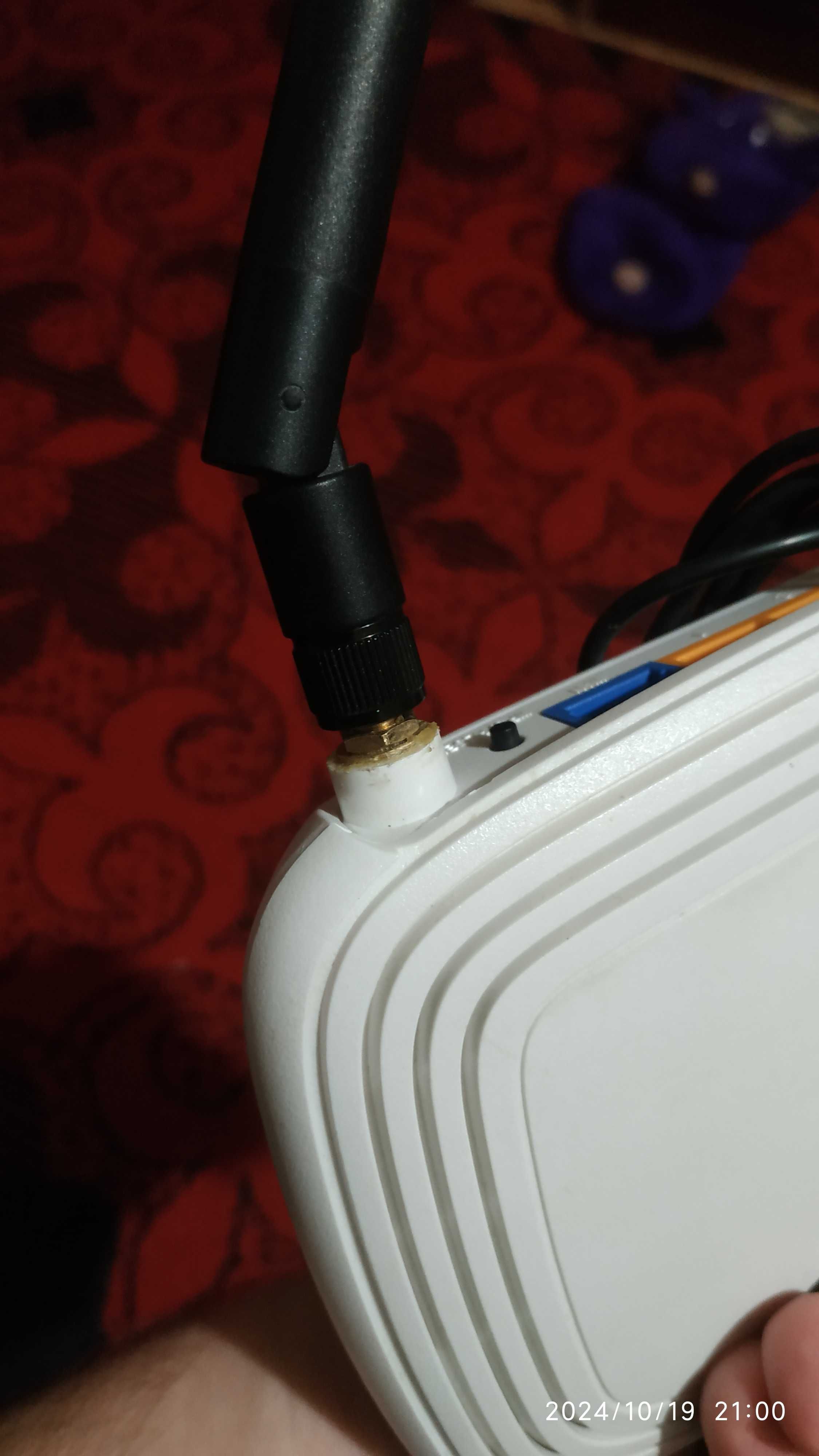 Продам маршрутизатор TP Link 740n