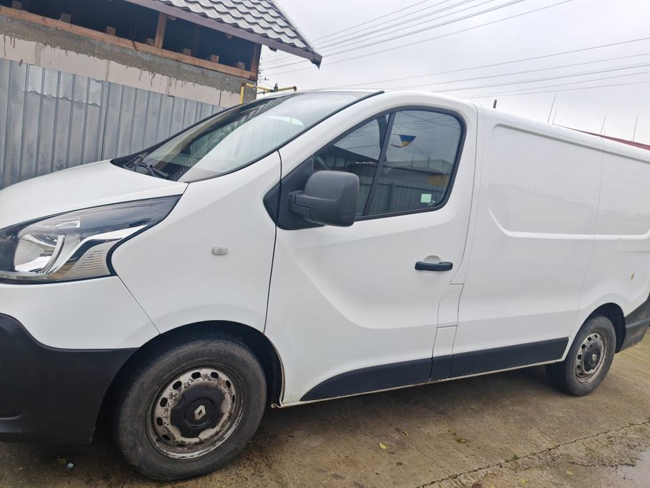 Vând Renault Trafic 2016