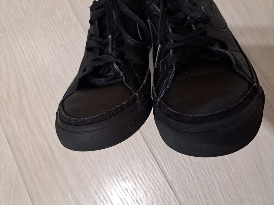 Кожени маратонки Nike