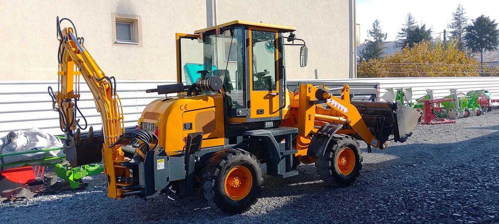 Vând Volă cu braț de sapare de 5T 228 ore de functionare