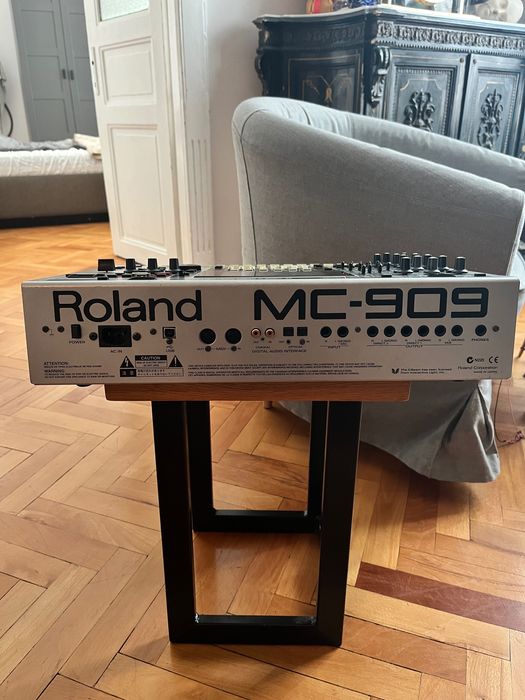 Roland MC909 Groovebox + SRX-05 Expansion stare foarte buna