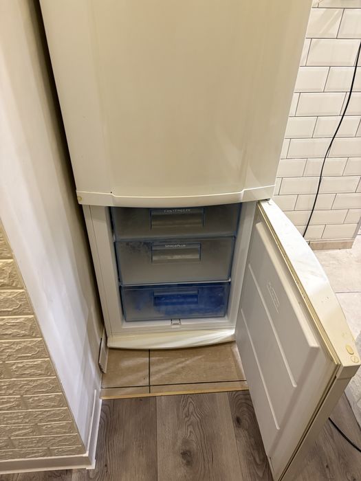 Frigider, conbina frigoritica