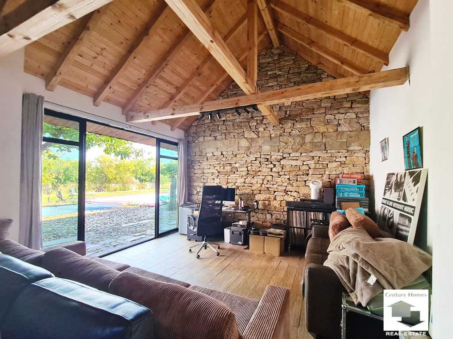 Продава се Къща в с. Стефан Стамболово, Област Велико Търново - 190 кв.м за 1448 €/кв.м - Снимка #4