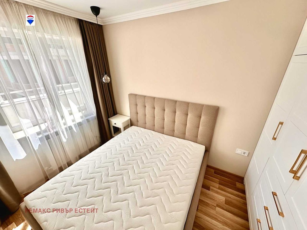 Дава се под наем Двустаен апартамент в Русе, Хъшове - 50 кв.м за 408 € - Снимка #4