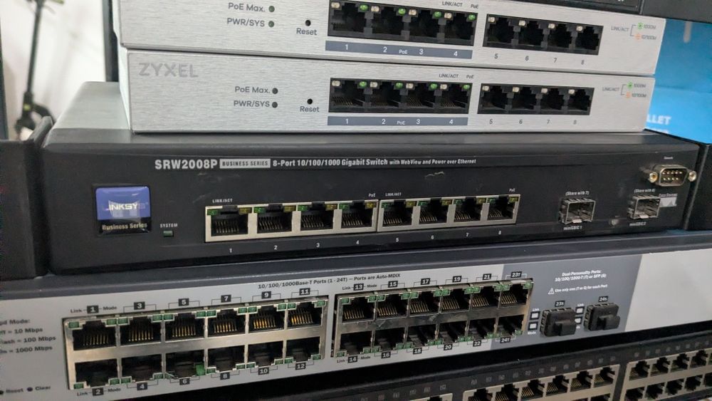 Switch cu 24 și 48 porturi gigabit, Poe și non Poe cu și fără manageme