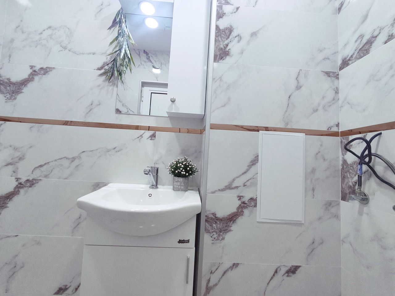 Продава се Тристаен апартамент в Силистра, Митница - 71 кв.м за 1027 €/кв.м - Снимка #14