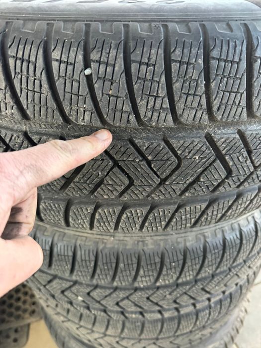 Jante Volvo 19 Fenrir si cauciucuri Pirelli Scorpion