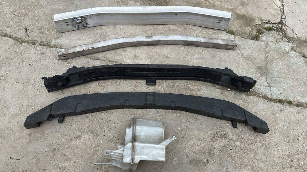 Armatură față. toyota chr.52131-f4090.88710-02071.
