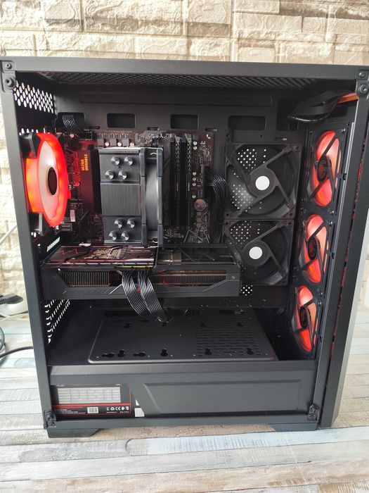 Calculator / PC Gaming / Office– Ryzen 5 3600 + RX Vega 56 8GB + CADOU