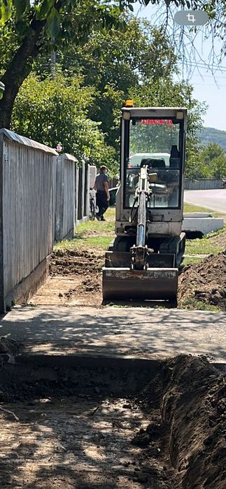 Miniexcavator, Autotilitara 3,5 tone de inchiriat.