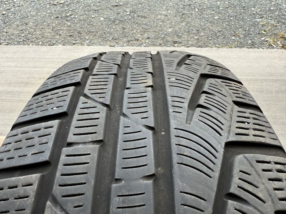 4бр. Зимни Гуми С Борд 225/55R/17 -PIRELLI- DOT:0317- 6.0мм+5.0мм