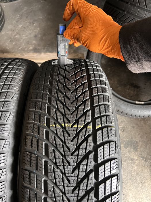 4 anvelope iarna ca NOI 205/55/17 , GoodYear , DOT 2023 , 7.5 mm