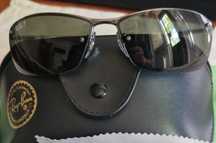 Vand ochelari RayBan unisex, originali, cu etui, practic nepurtati