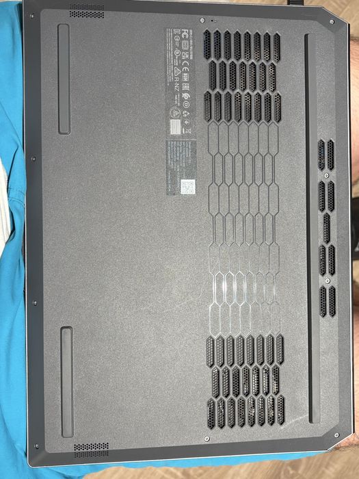 Lenovo LOQ 15 ARP9 rtx 4070 8 gb