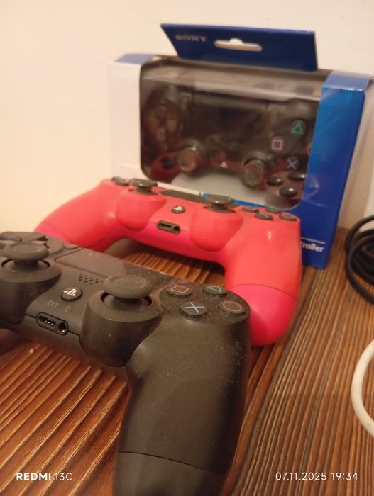 Продам джойстик 3шт Sony-4