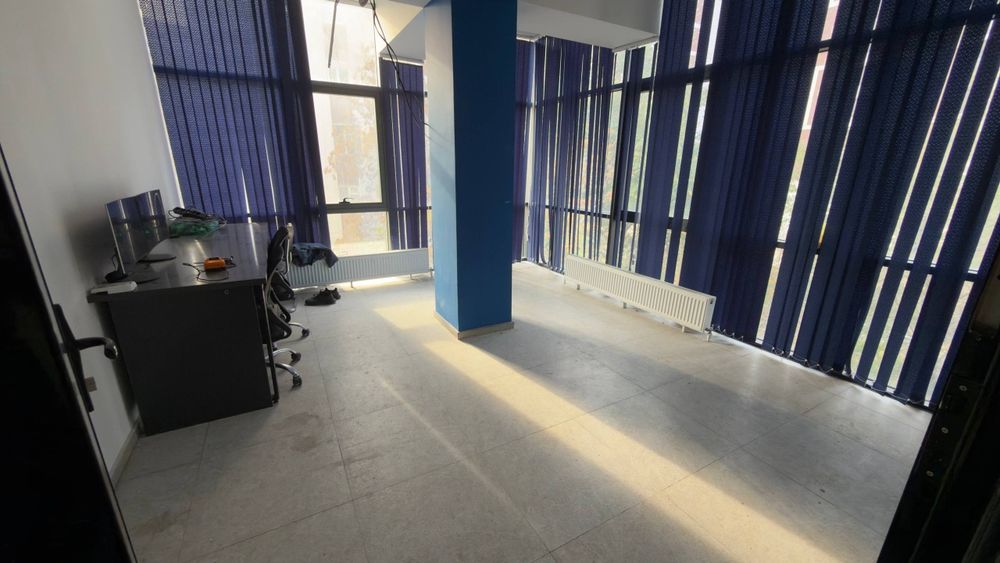 Ул.Айбека помещение 45кв.2комнаты 3эт.в БЦ ор-р Шох.мед.центр