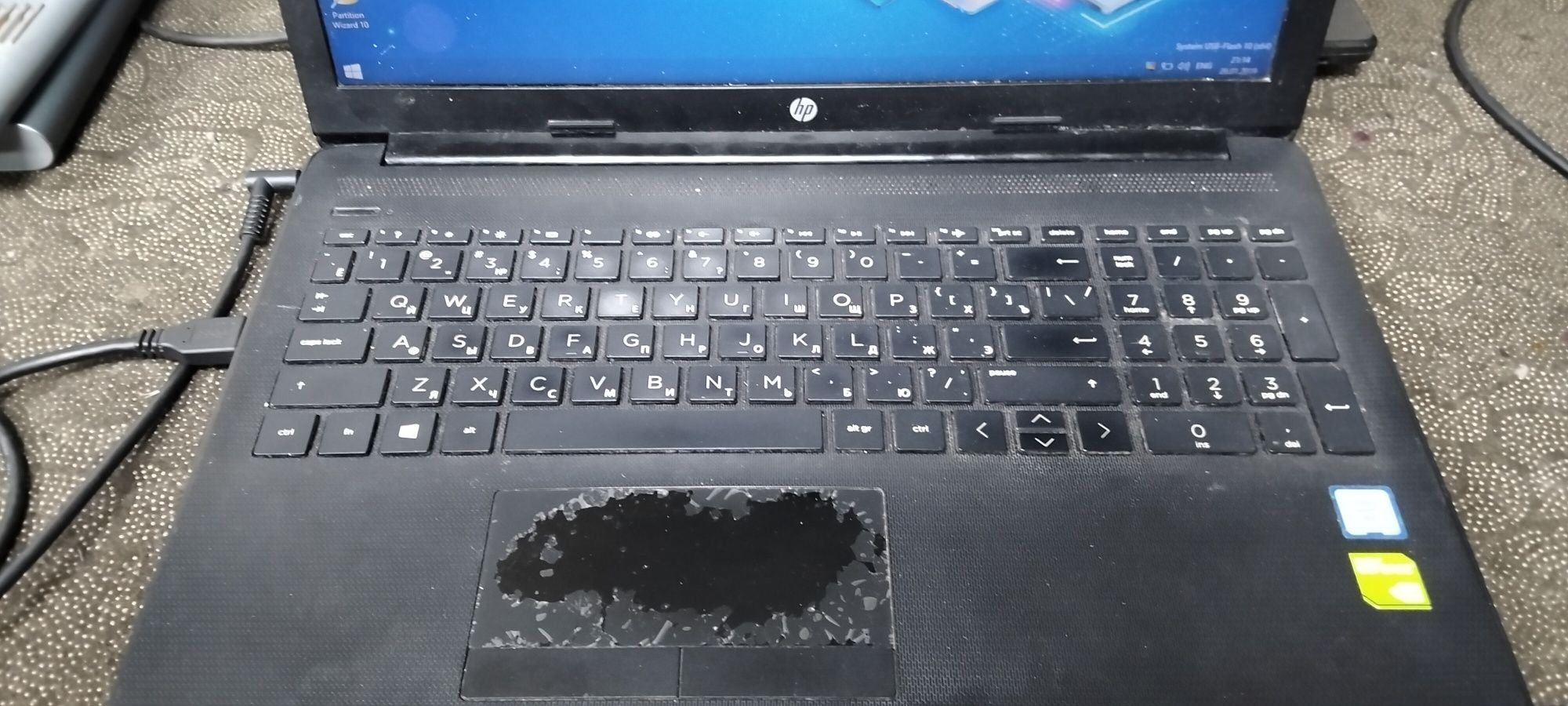 Продам ноутбукдля работы и дома мощный core i3-7 4gb 1000gb hdd можно