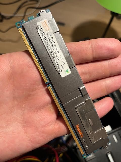 16GB DDR3 1066Mhz Hynix ECC pt server