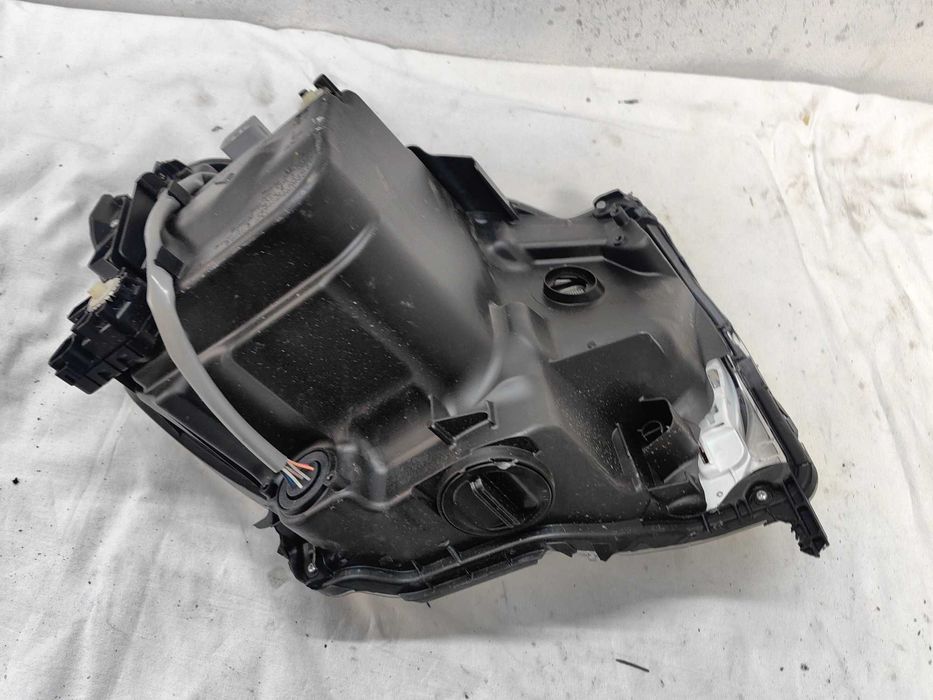 Оригинален фар Сузуки Игнис  Suzuki Ignis Full Led