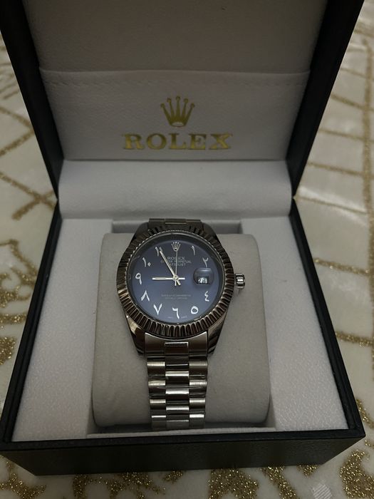 Часы Rolex с арабским циферблатом