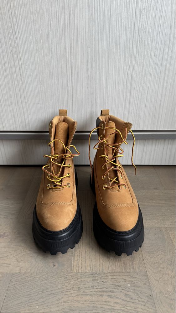 *ЧИСТО НОВИ* Timberland женски зимни ботуши